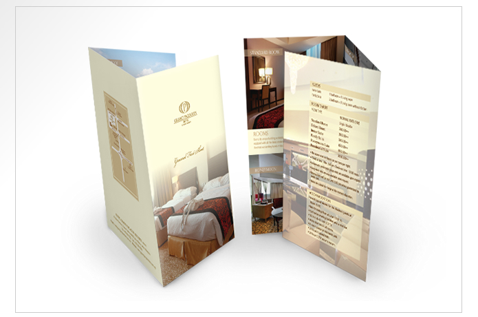 grand_paragon_brochure_invitation_card